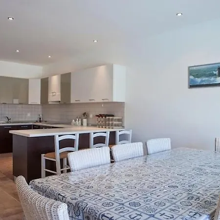 Pefkos Heights Private Pool Nyaraló